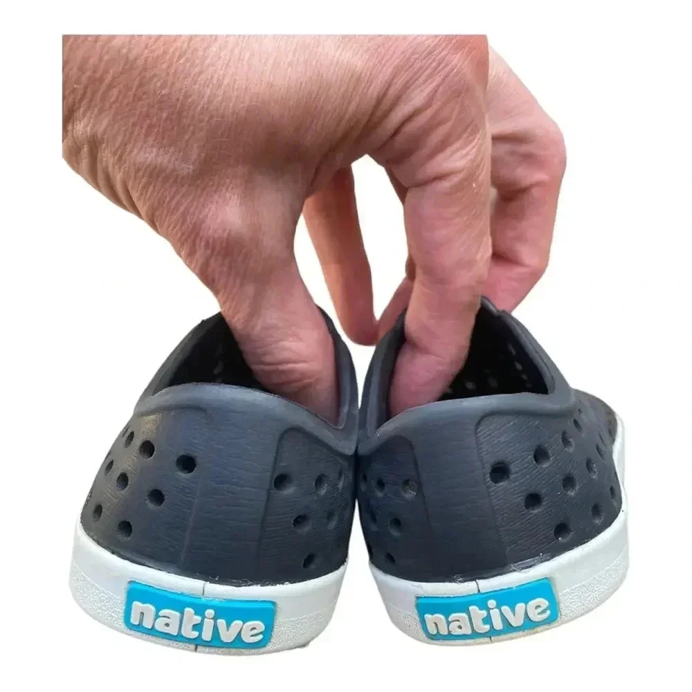 Native black water shoes Size C5‎ GUC
